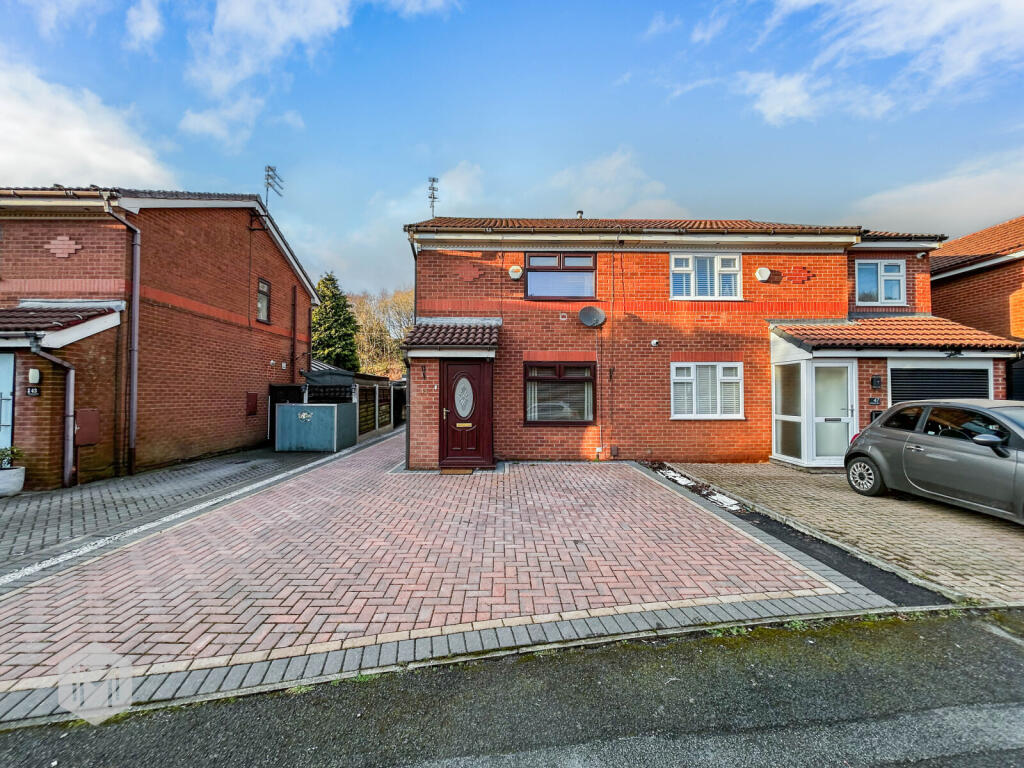 Main image of property: Middlebrook Drive, Lostock, Bolton, Greater Manchester, BL6 4RH