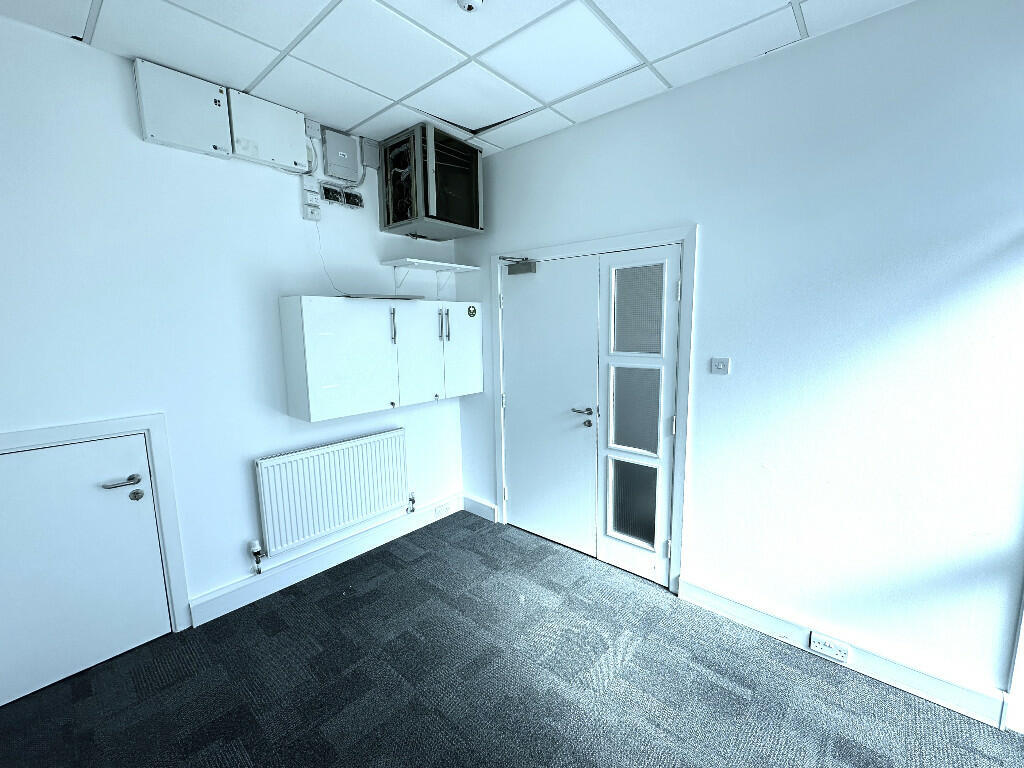 Grd Fl Single Office