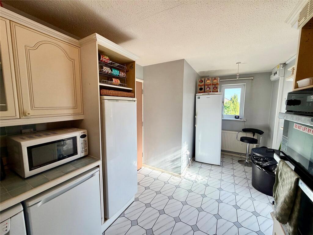 Vanner Road, Witney, Oxfordshire, OX28 - More