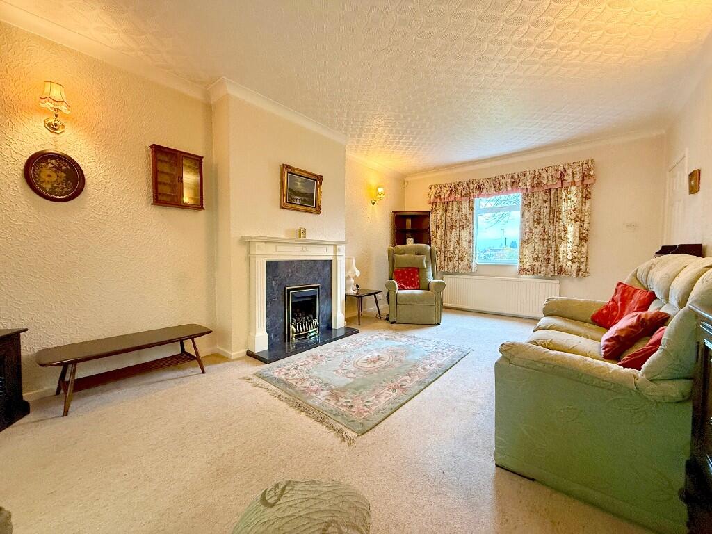 Woodfield Road, Oadby, Leicester, LE2 photo 2