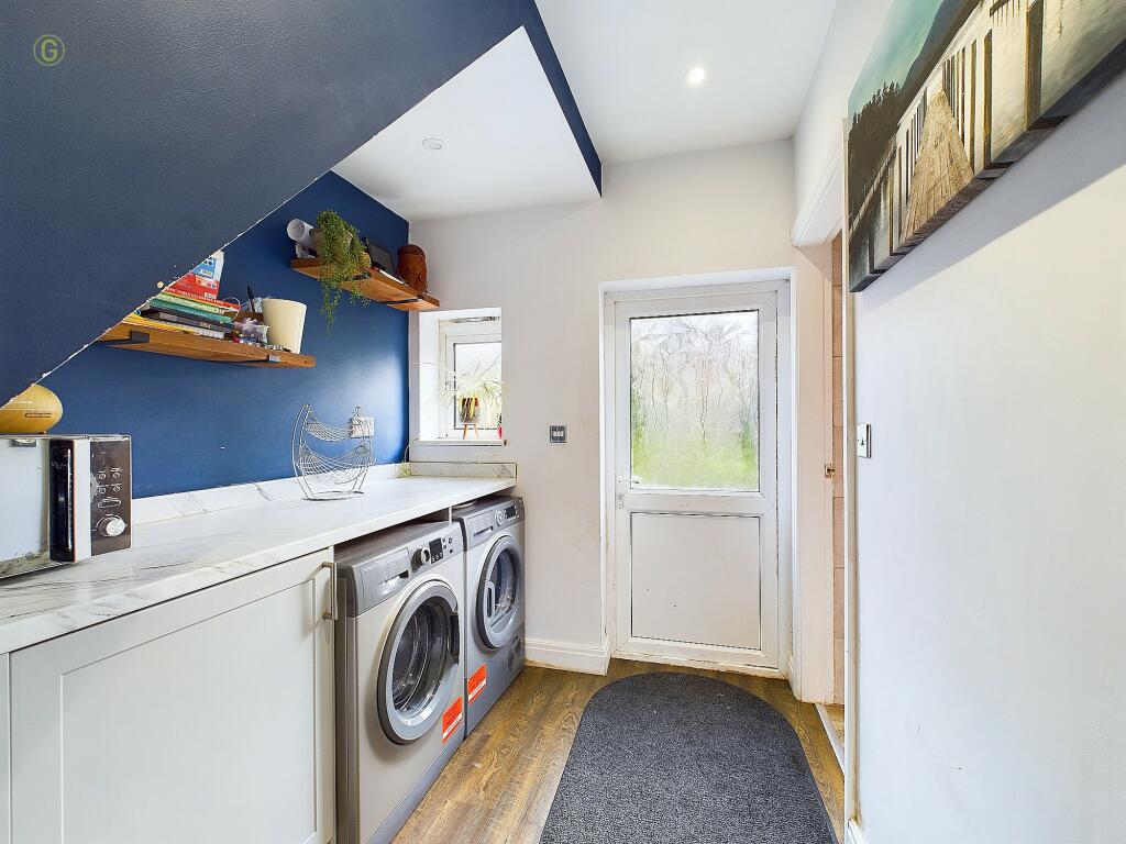 Hollyfield Crescent, Sutton Coldfield, B75 – další