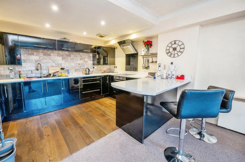 Apartment in Birmingham - More