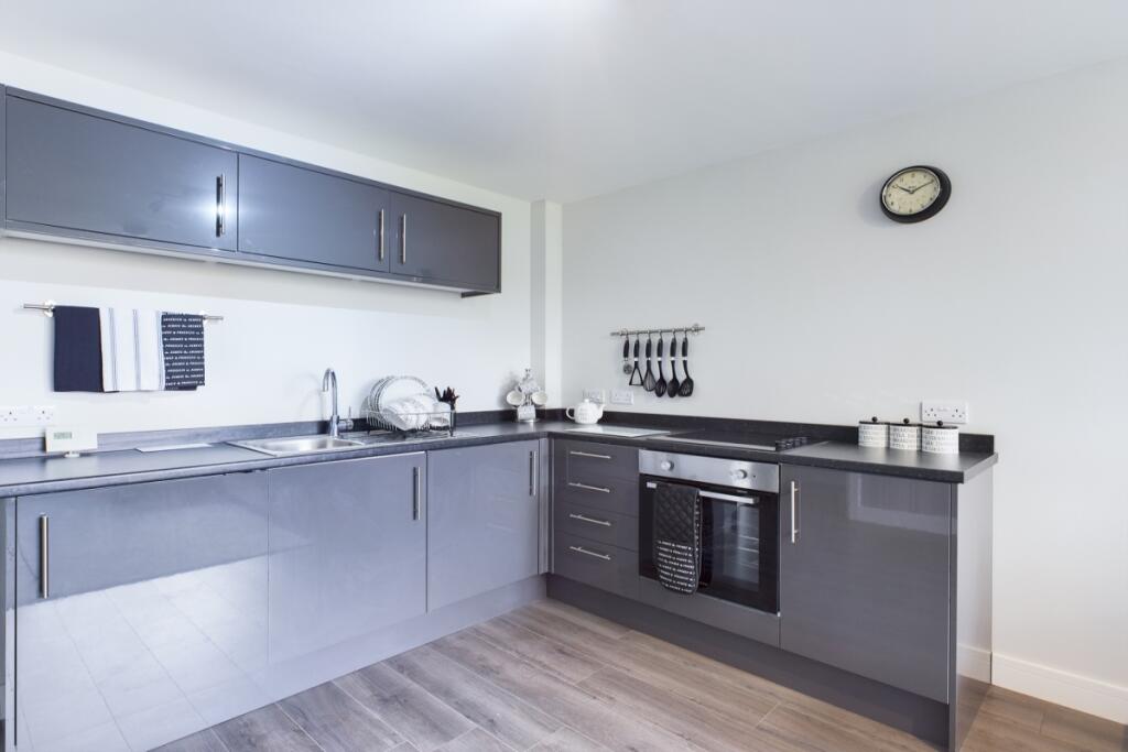 Apartment in Northampton - View 3