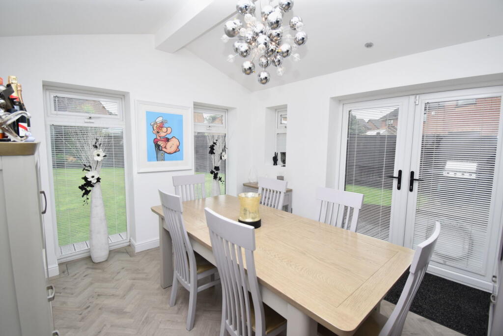 Flander Close, Widnes WA8 4GD photo 5