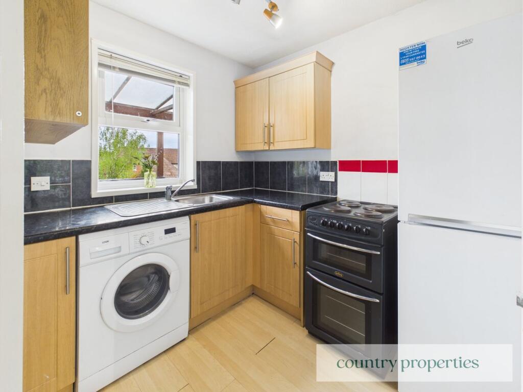 Sunningdale Mews, Welwyn Garden City, AL7 - View 5