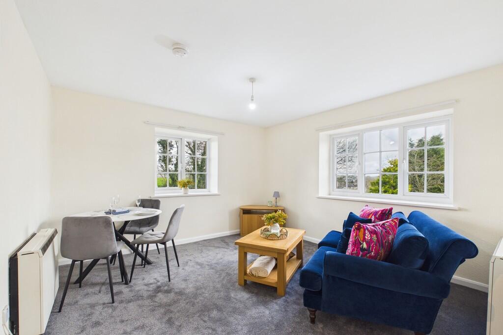 28 Castle Green Lane, Kendal, LA9 6BB photo 3