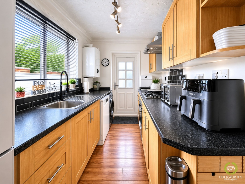 House in Darwen, Sough - View 3