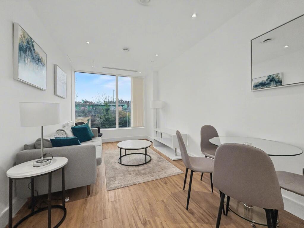 Main image of property: West Gate, London, W5