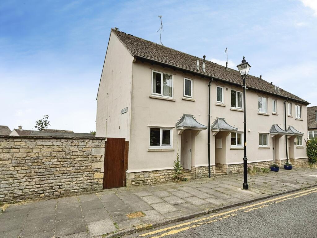 Main image of property: Warrenne Keep, Stamford, PE9