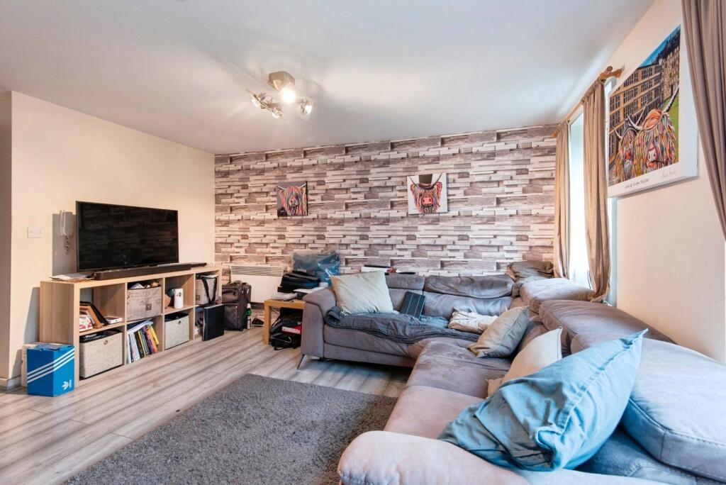 Apartment in Stevenage - View 3