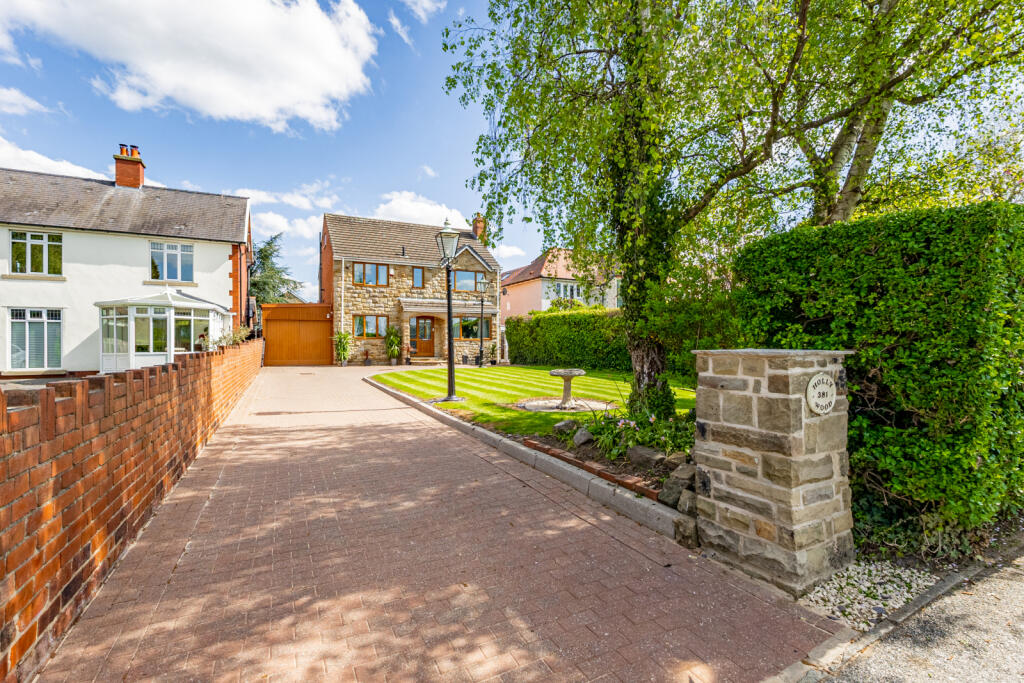 Main image of property: Milnthorpe Lane, Wakefield, WF2