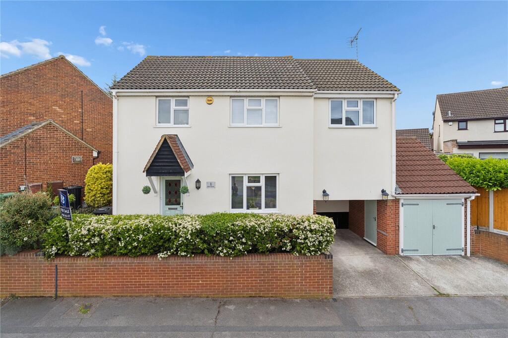 Main image of property: Birch Green, Wickford, Essex, SS12
