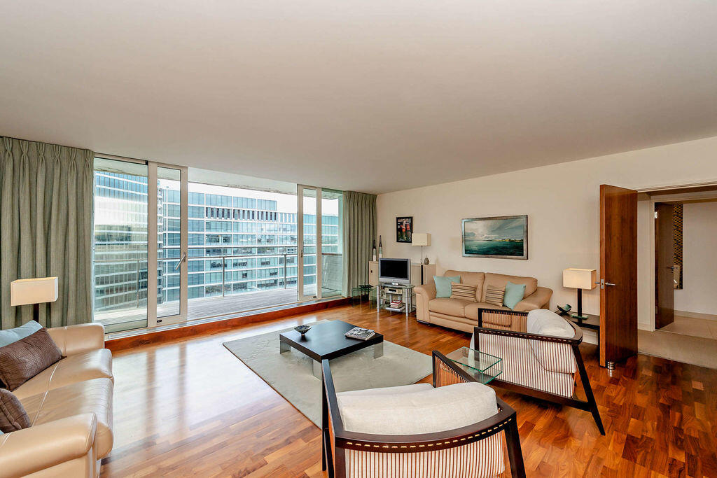 Apartment in London - View 2