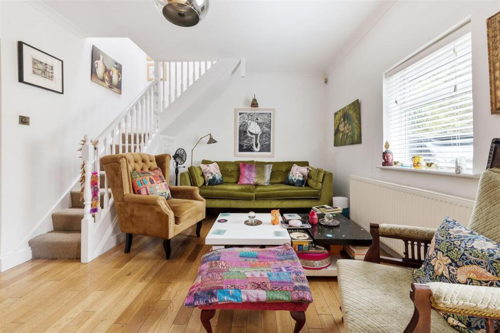 House in London - View 3