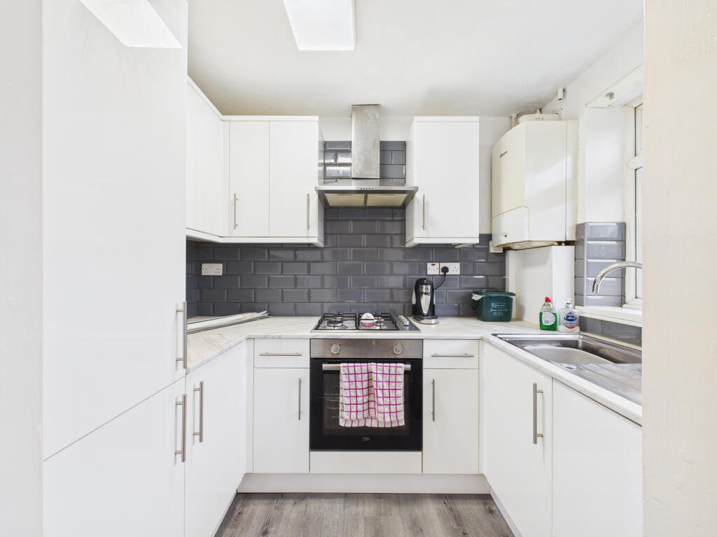 Ernest Hill Court, Rainhill Road, Hull, HU5 photo 5