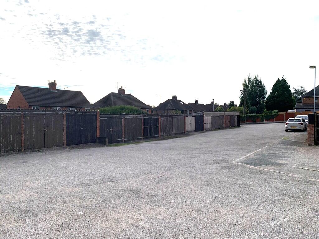 Easdale Place, Clayton, Newcastle, ST5 3ES  photo 3