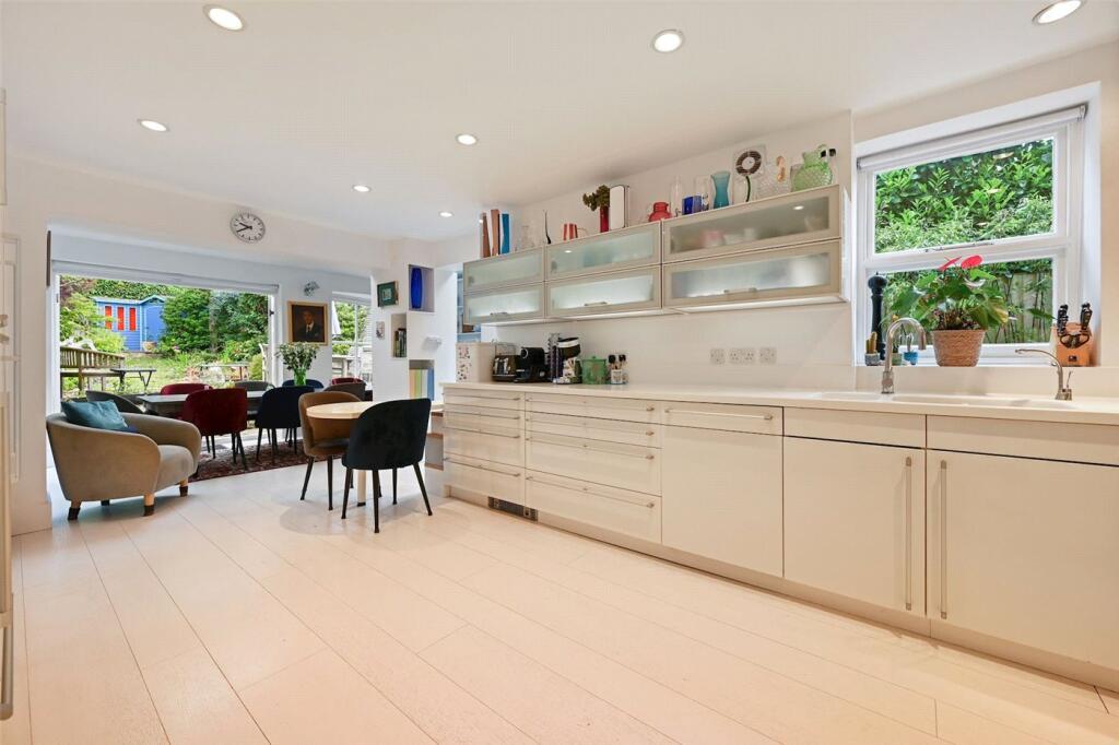 Creighton Road, London, NW6 - More