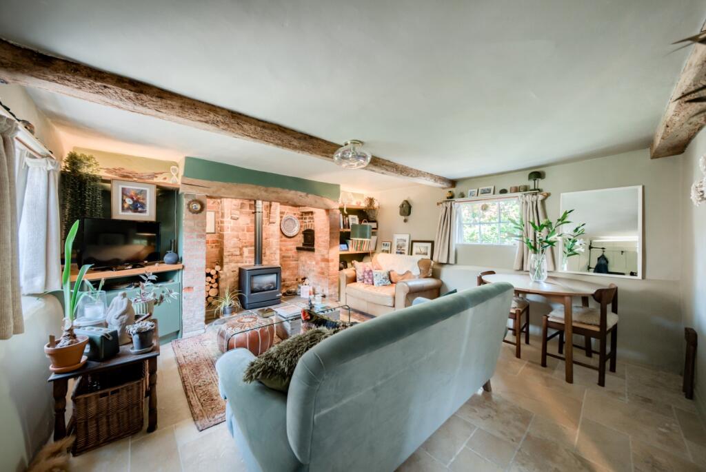 House in Stratford-on-Avon, Wellesbourne CP - View 4