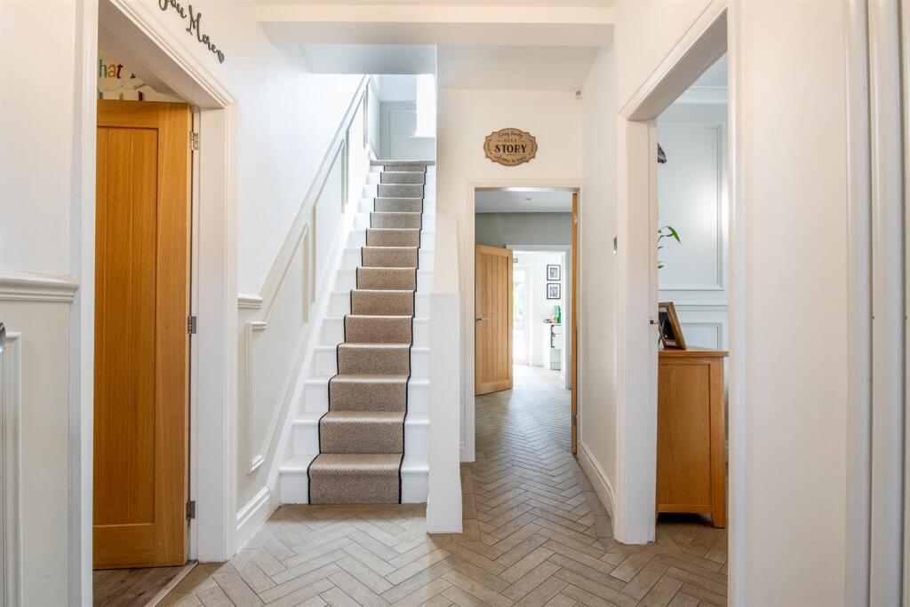 House in Preston, Penwortham Lane, Penwortham - View 5