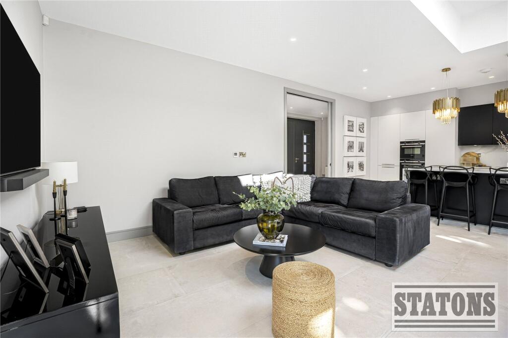 Additional image 7 of High Road, Essendon, Hatfield, Hertfordshire, AL9