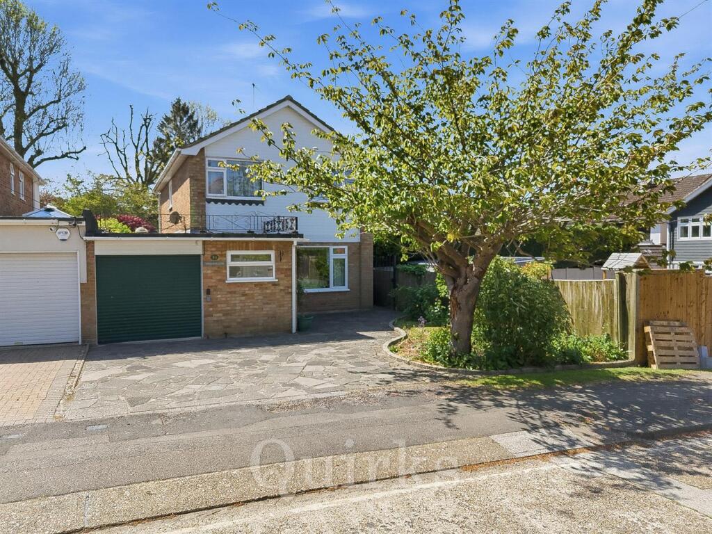 Main image of property: Rosslyn Road, Billericay