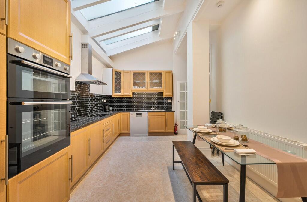 House in London - View 4