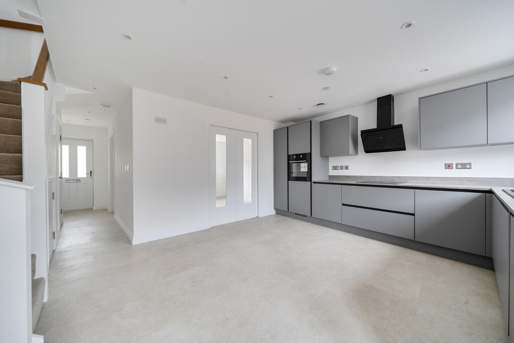 House in Dorchester - View 5