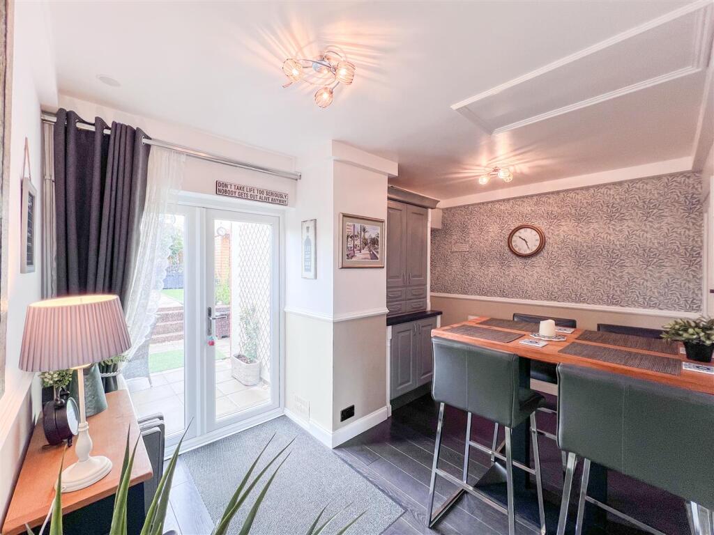 House in Stoke-on-Trent, Baddeley Edge - View 5
