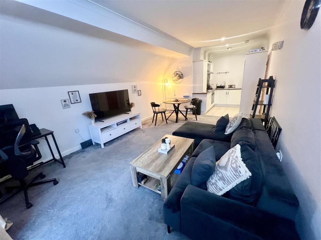 Additional image 4 of Highfield Road, Hall Green, Birmingham