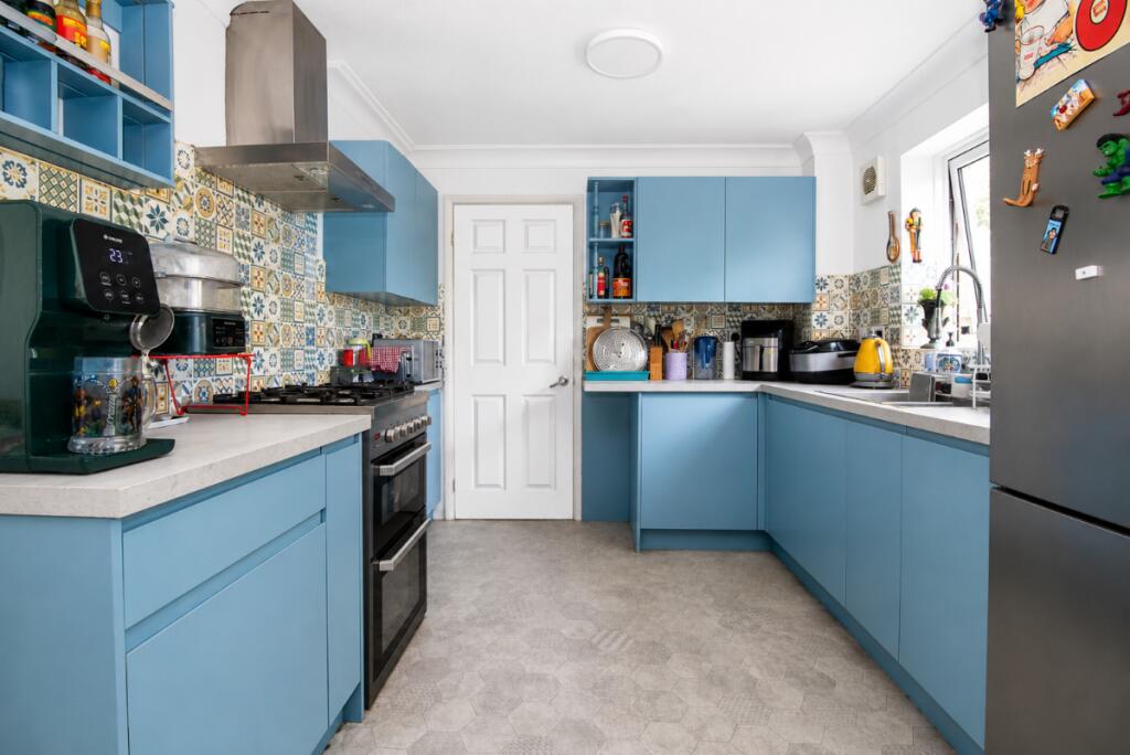 House in Portsmouth - View 3