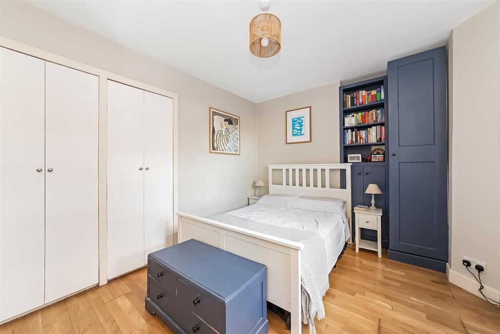 Apartment in London, Cossall Estate, Peckham - View 5