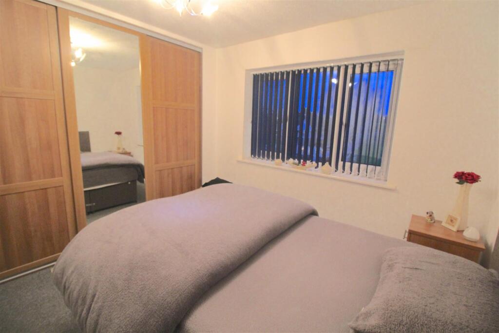 Apartment in Birmingham, Lyndon Green - View 5