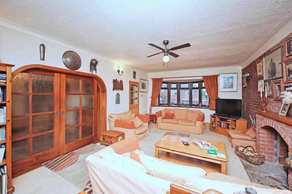 House in Stratford-on-Avon, Stratford-upon-Avon - View 4