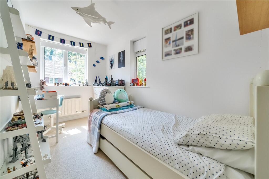 House in Basingstoke and Deane, Bere Hill, Whitchurch - More