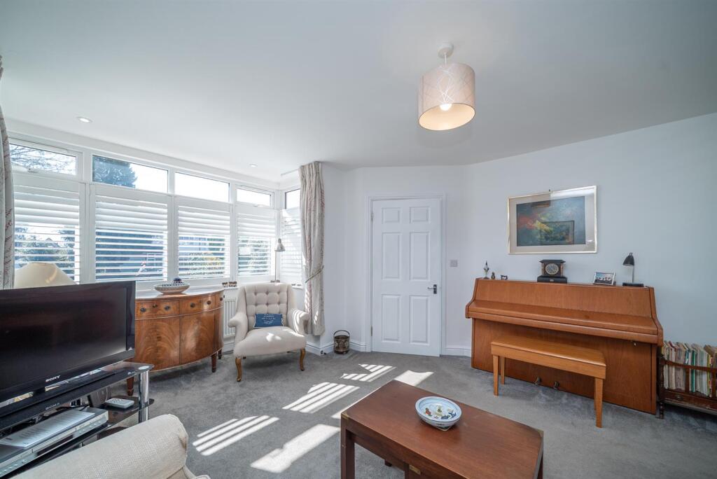 Additional image 6 of Laburnum Grove, St. Albans