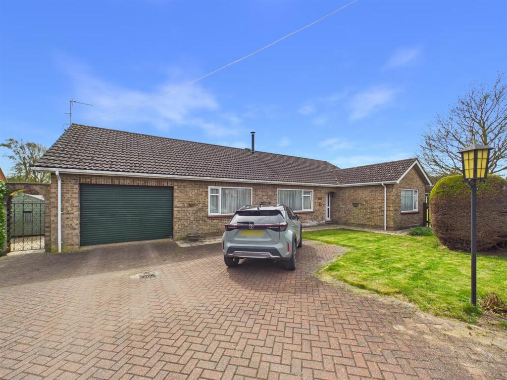 Main image of property: Kenwick Pastures, Louth