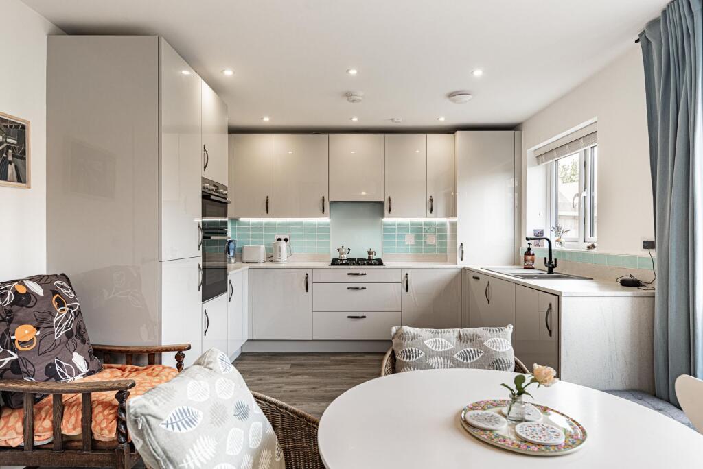 House in Faversham, Davington Park - View 5