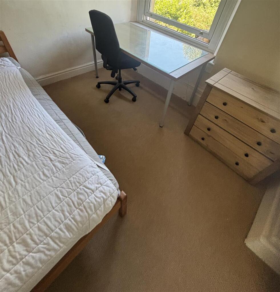 5 bedroom house for rent