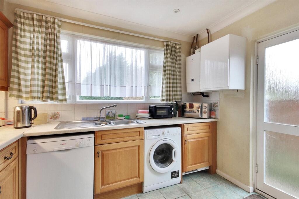 Gresham Avenue, Hartley, Kent, DA3 photo 4