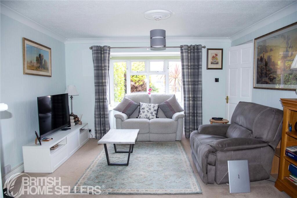 House in Chichester, East Wittering - More