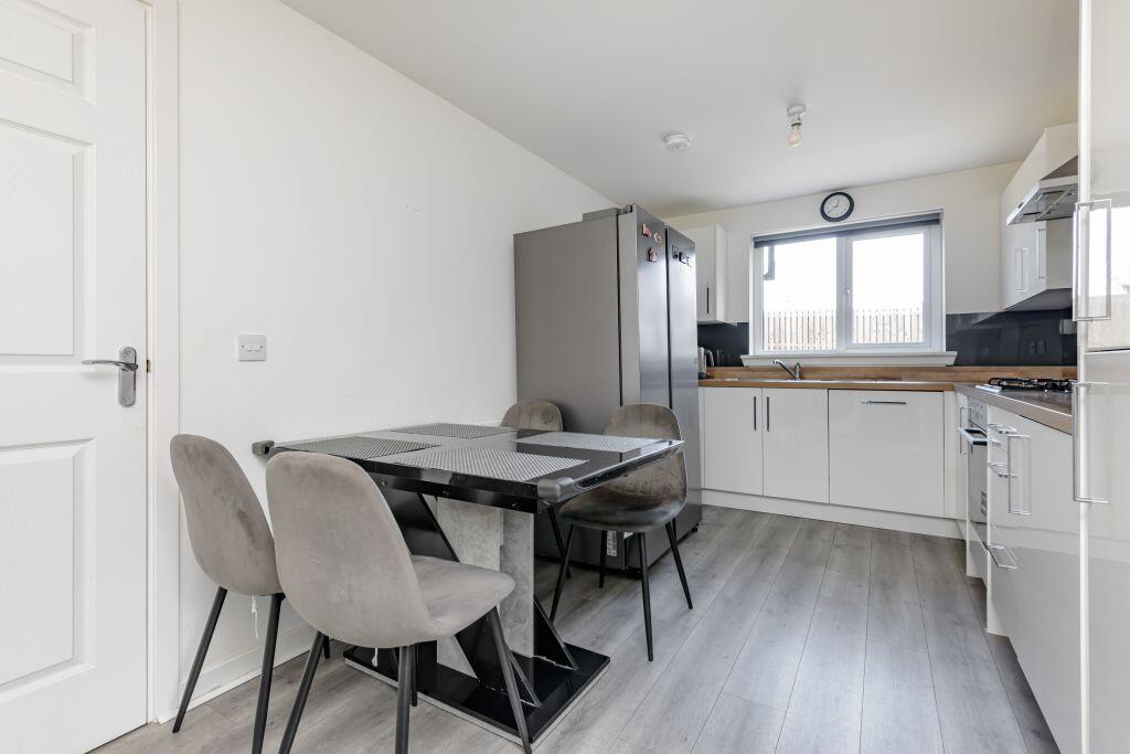2 Moodie Place, Gilmerton, Edinburgh, EH17 8ZG photo 4