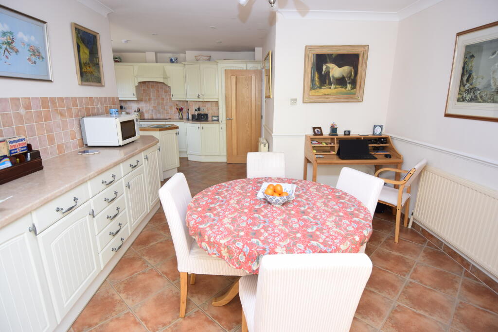 House in Salisbury, Shrewton - View 5