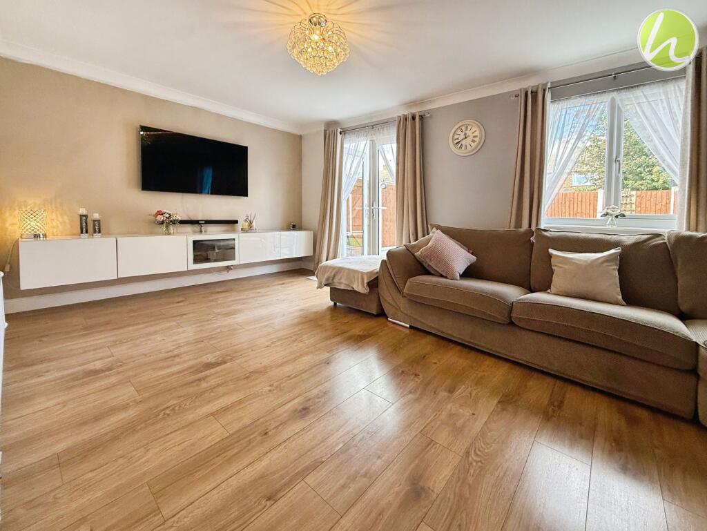 House in Stanford-le-Hope, Essex - View 4