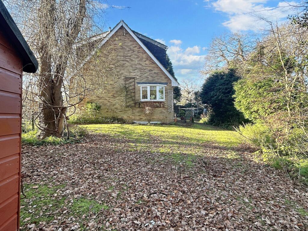 Sadlers Lane, Dibden Purlieu, SO45 photo 2