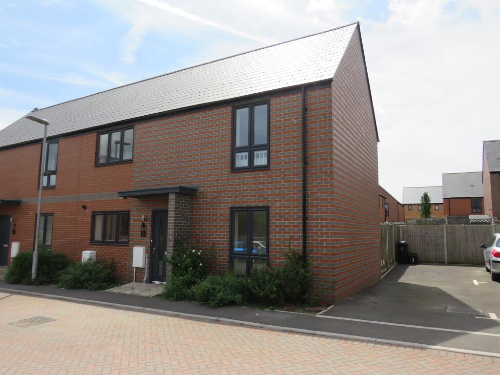 3-bed semi-detached on Sam Close, South Petherton, £235,000
