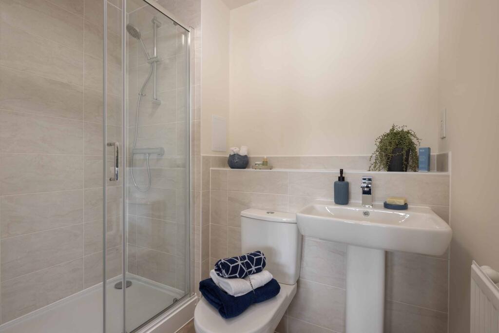 Apartment in Dacorum, Hertfordshire - More