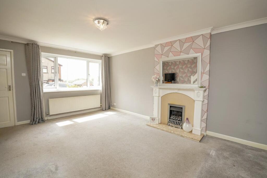Waterbeck Close, Whelley, Wigan, WN1 3YD photo 3