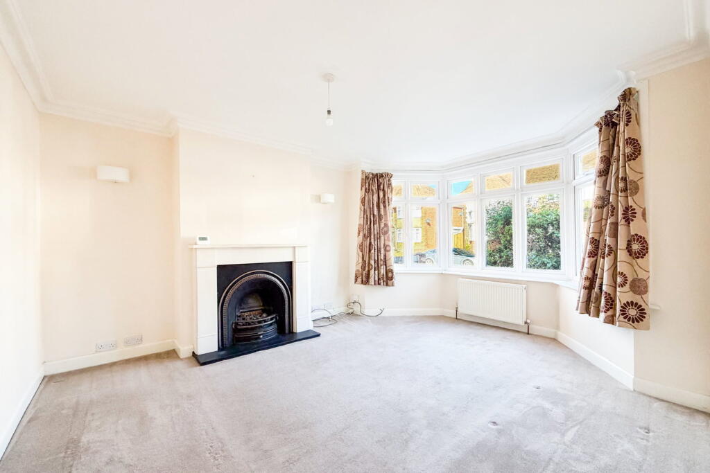 House in Southampton - View 5