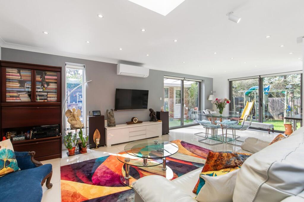 Main image of property: Newland Close, Pinner, HA5