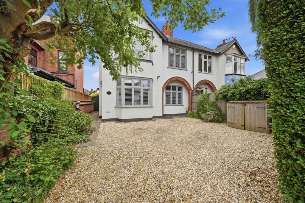 Main image of property: Melton Road, West Bridgford, Nottingham, Nottinghamshire, NG2